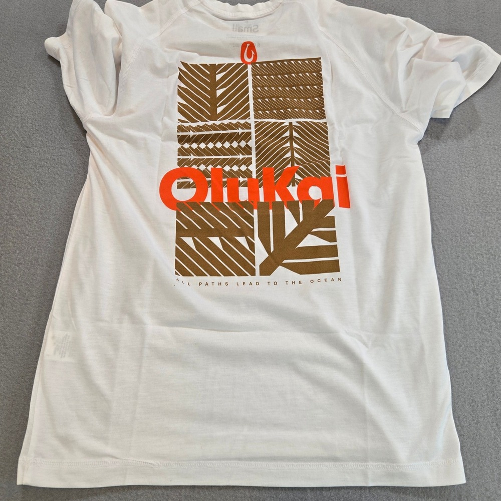 OluKai Graphic T-Shirt Mens Small White Raglan Sleeve All Paths Lead To Ocean